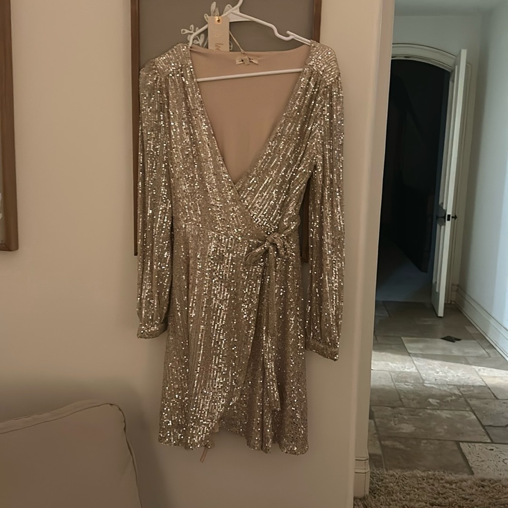 Sequin dress - Picture 1 of 5